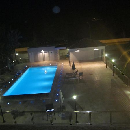 Hotel Poretta 鲁西亚纳 外观 照片