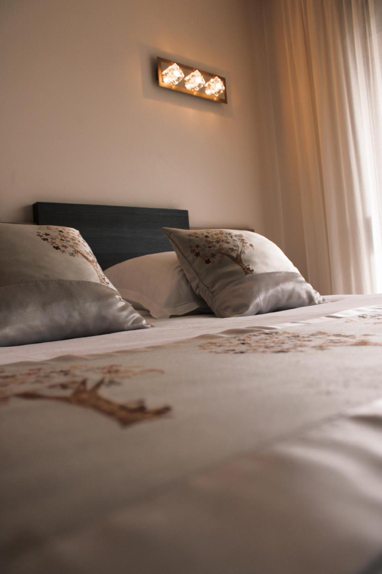 Hotel Poretta 鲁西亚纳 外观 照片