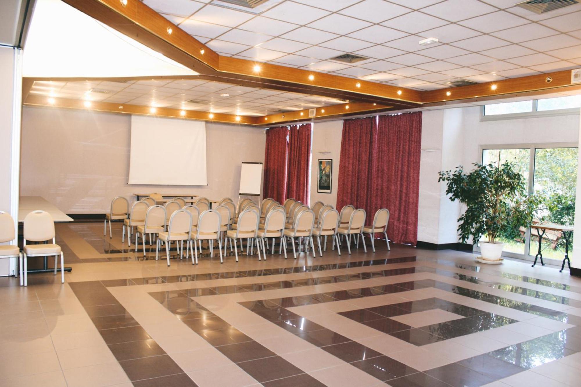 Hotel Poretta 鲁西亚纳 外观 照片